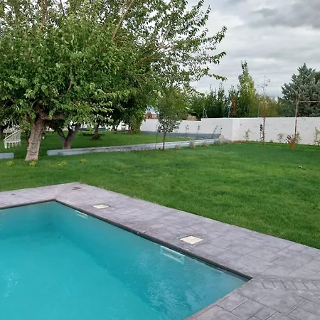Con Piscina Flor De La Vida Vakantiehuis Zaragoza